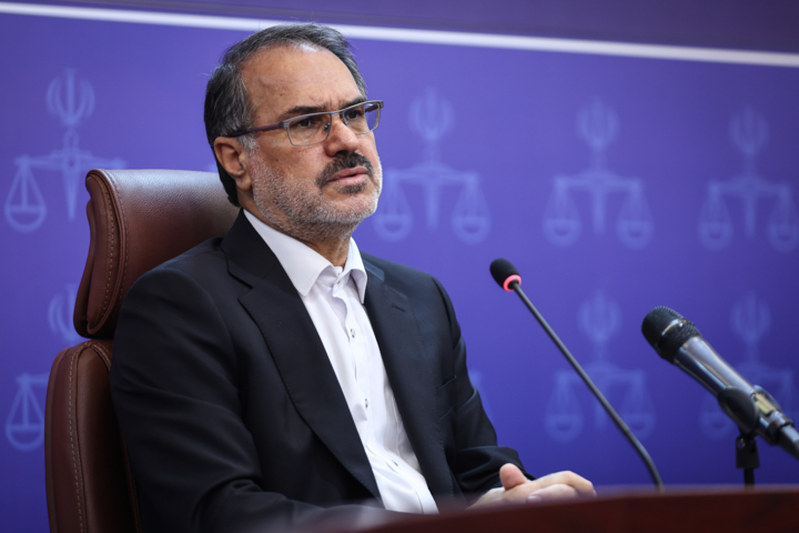 تشکیل پرونده قضایی برای مسئولانی که در تامین مایحتاج عمومی کوتاهی کردند تشکیل پرونده قضایی برای مسئولانی که در تامین مایحتاج عمومی کوتاهی کردند