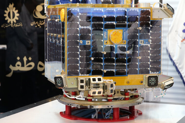 ظفر ۲؛ اندازه گیری پرتوهای کیهانی در مدار لئو/سفیر دانش و افتخار ملی