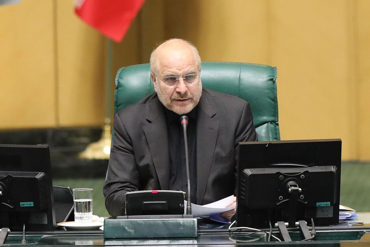 قالیباف: در صورت تداوم تورم، امکان دو نوبت افزایش حقوق در طول سال پیشبینی میشود قالیباف: در صورت تداوم تورم، امکان دو نوبت افزایش حقوق در طول سال پیشبینی میشود