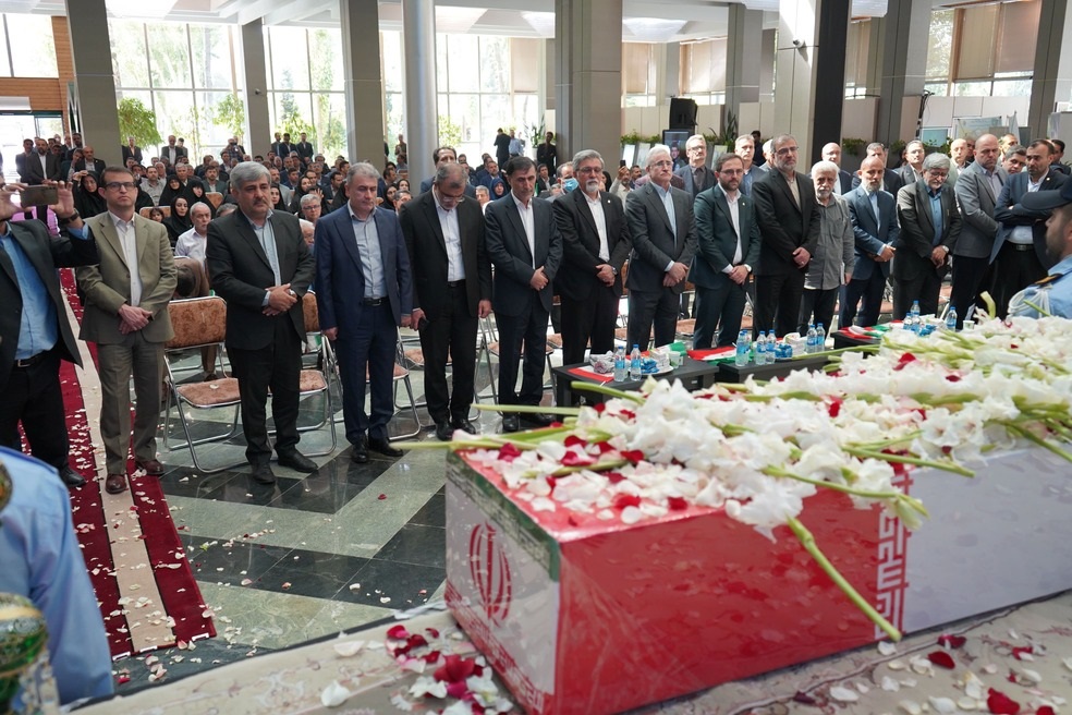 به مناسبت گرامیداشت هفته دفاع مقدس برگزار شد؛ یادواره شهدای هشت سال دفاع مقدس و شهدای بانک کشاورزی