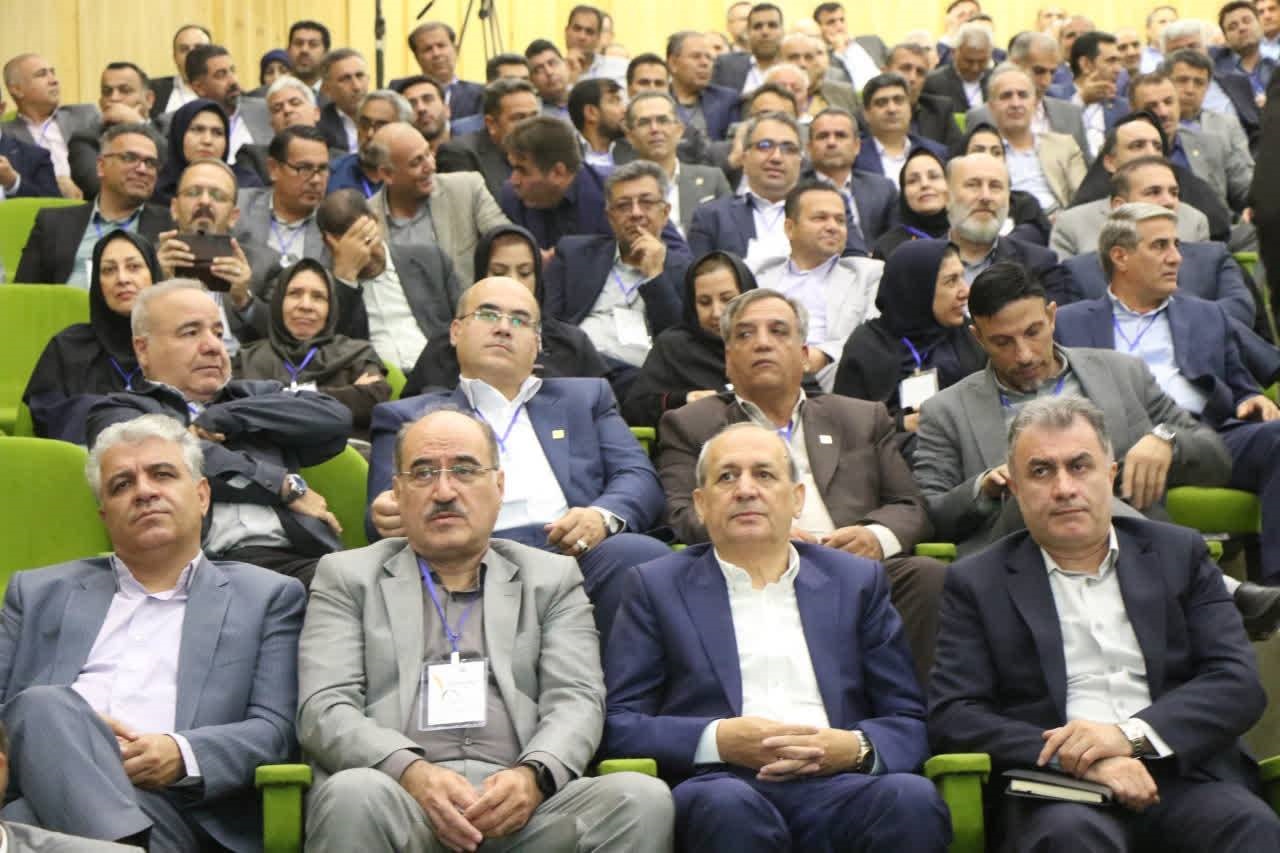 آیین ملی آغاز سال زراعی ۱۴۰۵-۱۴۰۶ با حضور رئیس‌جمهور برگزار شد.