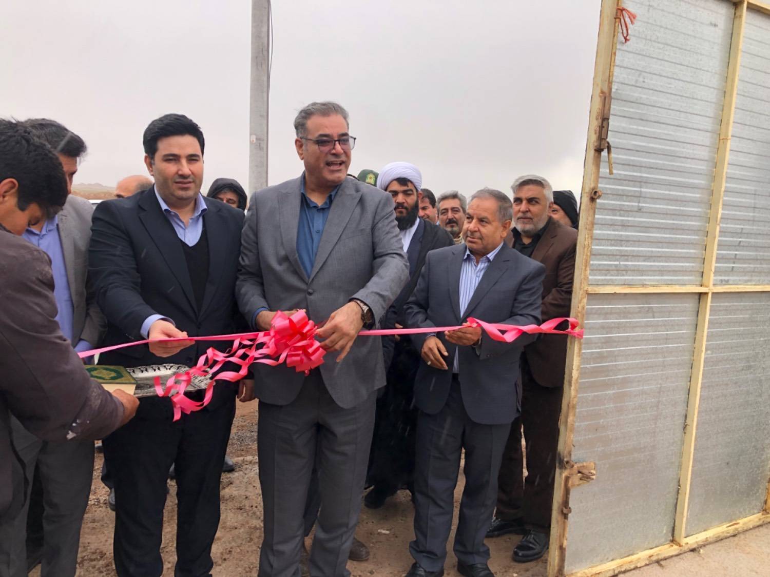 بهره‌برداری از طرح آبیاری تحت فشار در کرمان باحضور قائم مقام صندوق بیمه کشاورزی/ جان تازه برای مزارع در اقلیم کم‌آب