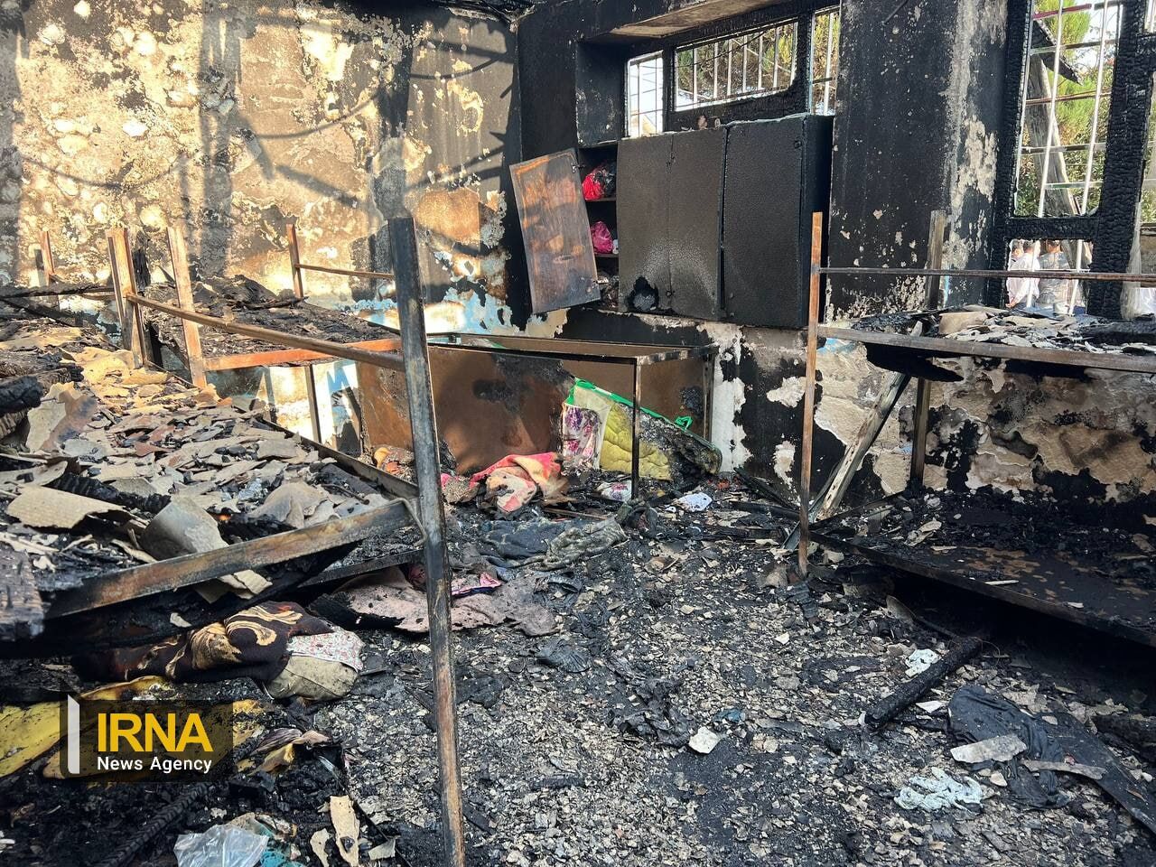 دستور رئیس سازمان بهزیستی کشور برای بررسی فوری علت آتشسوزی کمپ اعتیاد لنگرود دستور رئیس سازمان بهزیستی کشور برای بررسی فوری علت آتشسوزی کمپ اعتیاد لنگرود